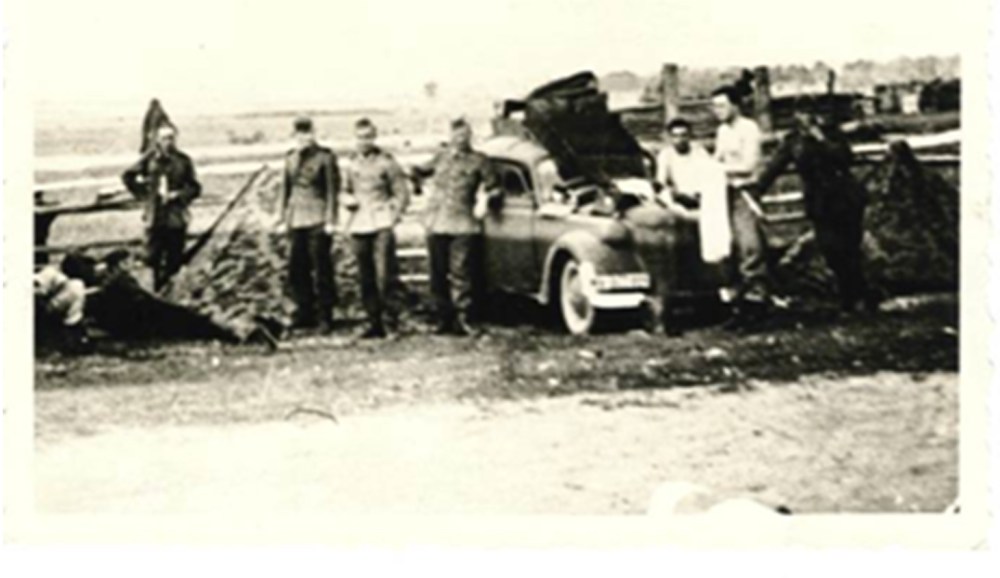 Max-Breuer_3vr_Dokumentarisches-Labor-Starless-in-Stalingrad Kopie_gross